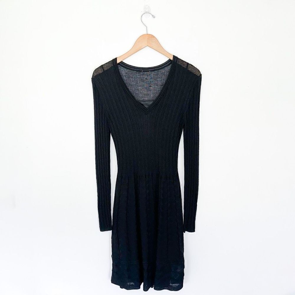 Missoni Women’s Black Wool Blend Vertical Ribbed Knit Long Sleeve V Neck Dress